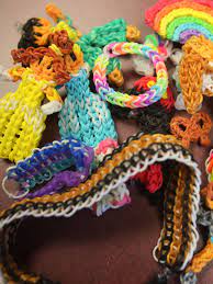 The Rise and Fall of Rainbow Looms – The Gator's Eye